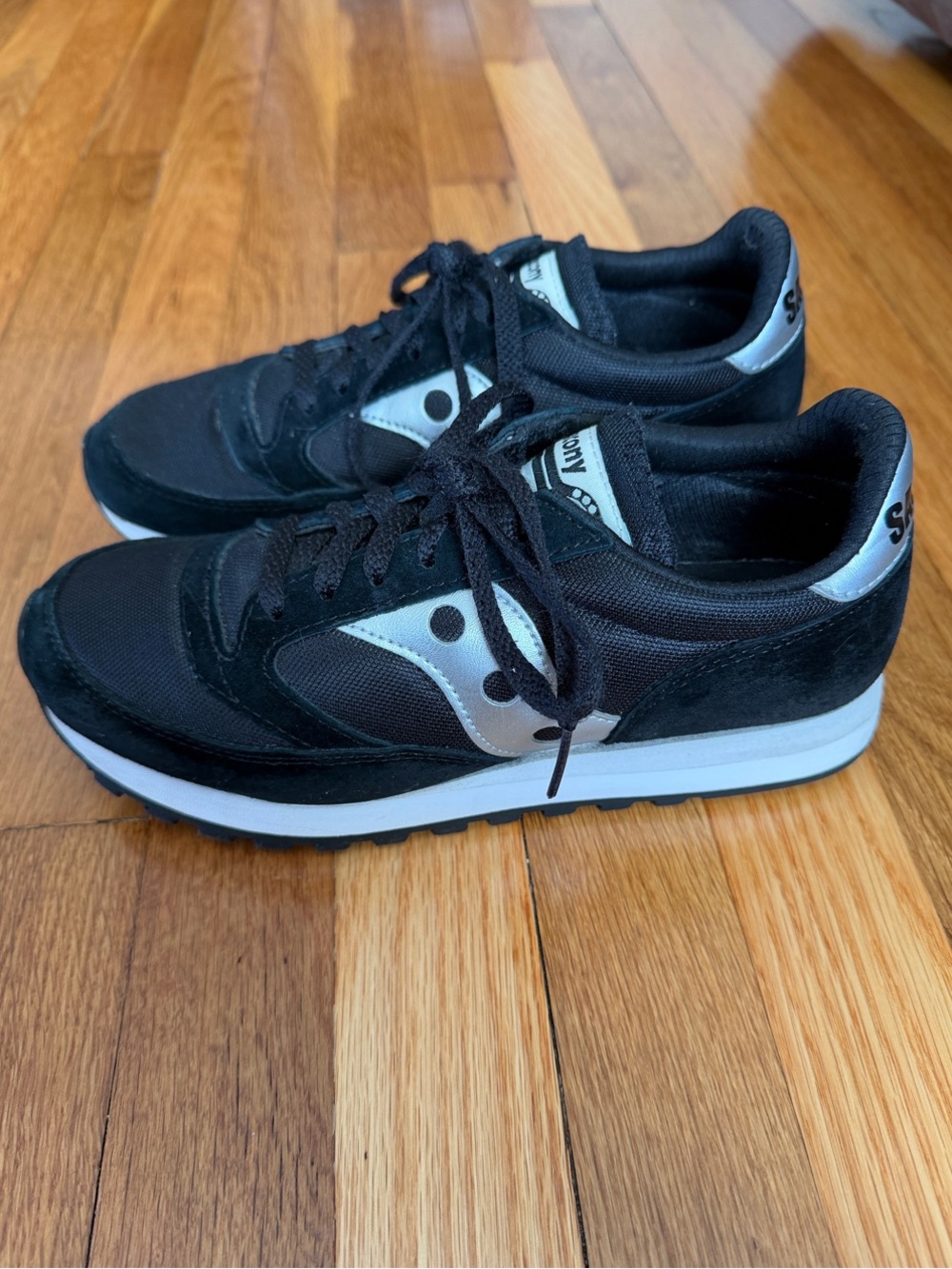 Saucony Jazz 81 Black Silver Sneakers Women’s 8.5 / Men’s 7 Retro Runner